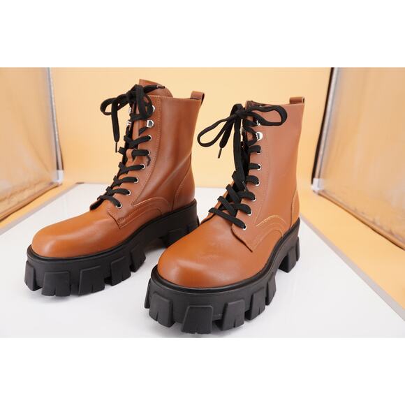 Marc FisherHappy Brown Leather Lace Up Combat Ankle Boot SZ 8 biker Lug platform - Picture 12 of 12